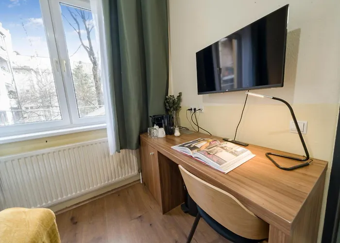 K22 Smart - Self Check-in Hotel *